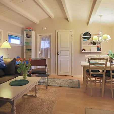 6 Person Holiday In Hyllinge Casa de Férias *