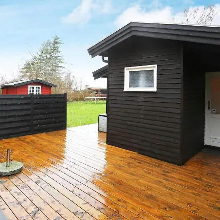 6 Person Holiday In Hyllinge Casa de Férias